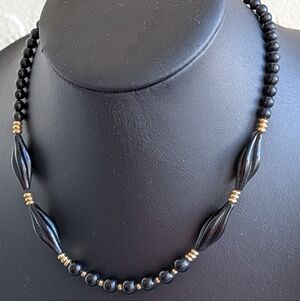 Vintage Trifari Acrylic Beaded Necklace